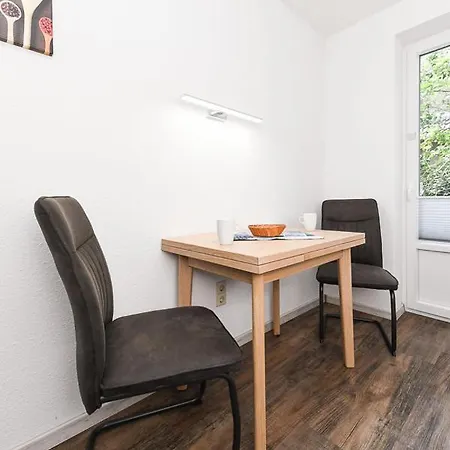 Bootsweg 18 Ferienwohnung 13 * Neuharlingersiel