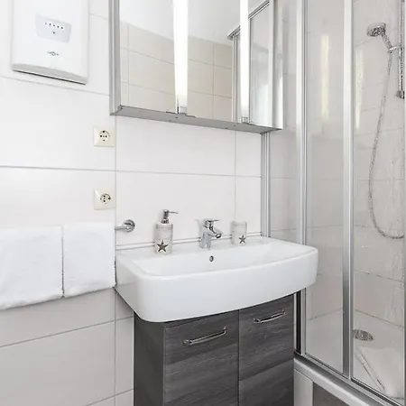 Bootsweg 18 Ferienwohnung 13 Appartement Neuharlingersiel